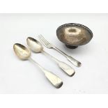Pair of William IV Irish silver fiddle pattern table spoons Dublin 1832 Maker James Brady, Victorian