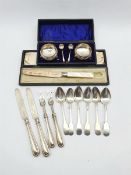 Cased pair of silver salts with spoons by John Millward Banks, Chester 1903, pair of engraved silver