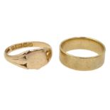 9ct gold signet ring, Birmingham 1911 and a 9ct gold wedding band tested