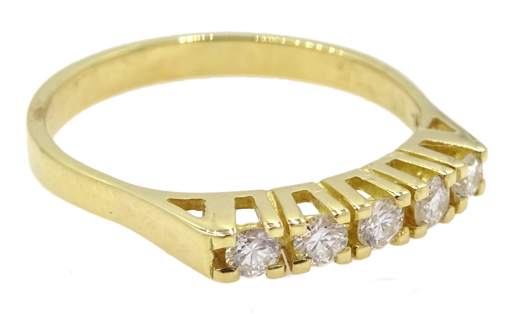 18ct gold five stone round brilliant cut diamond ring, stamped 750 - Image 2 of 3