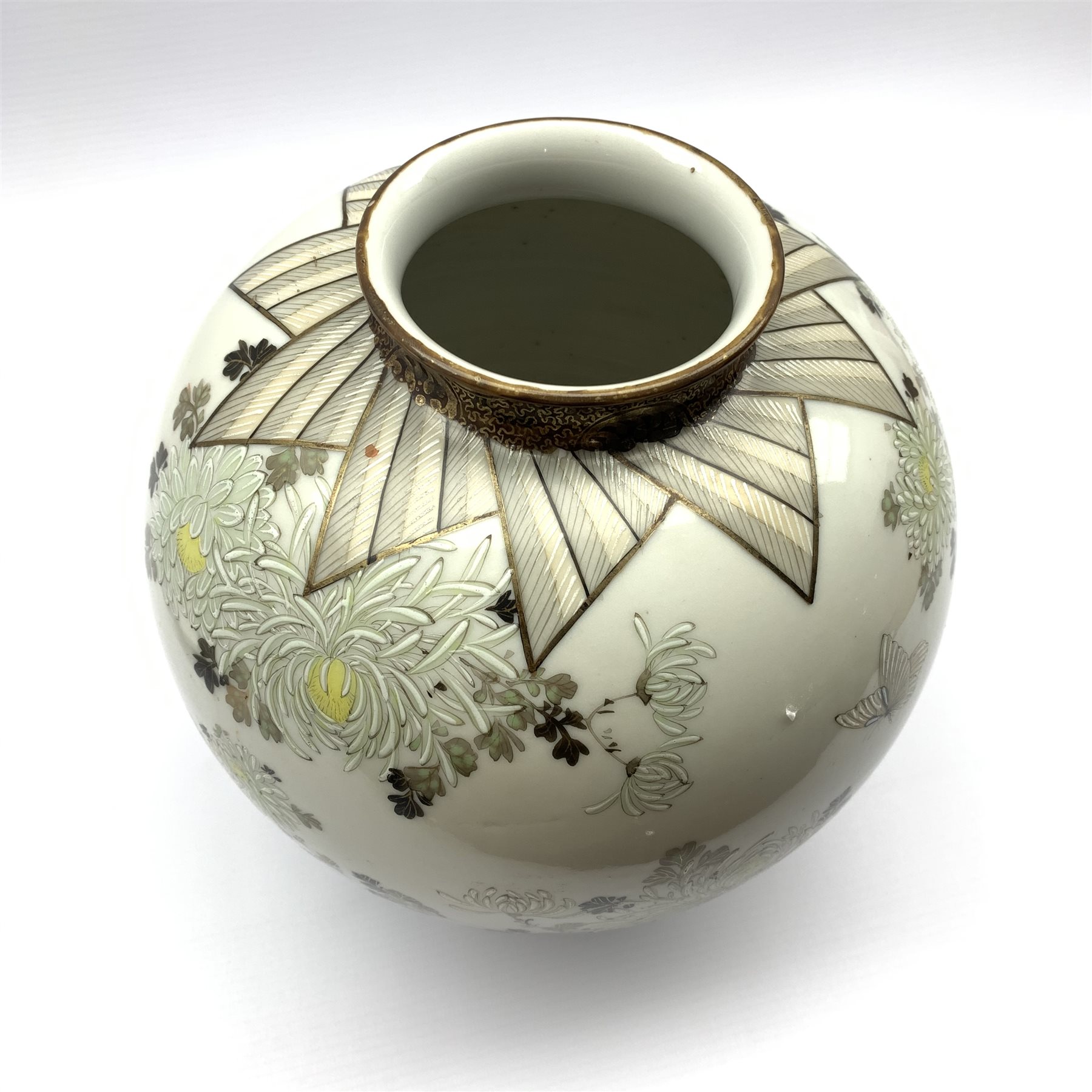 20th century Japanese porcelain vase of globular form, hand-painted with chrysanthemum and butterfli - Image 4 of 9