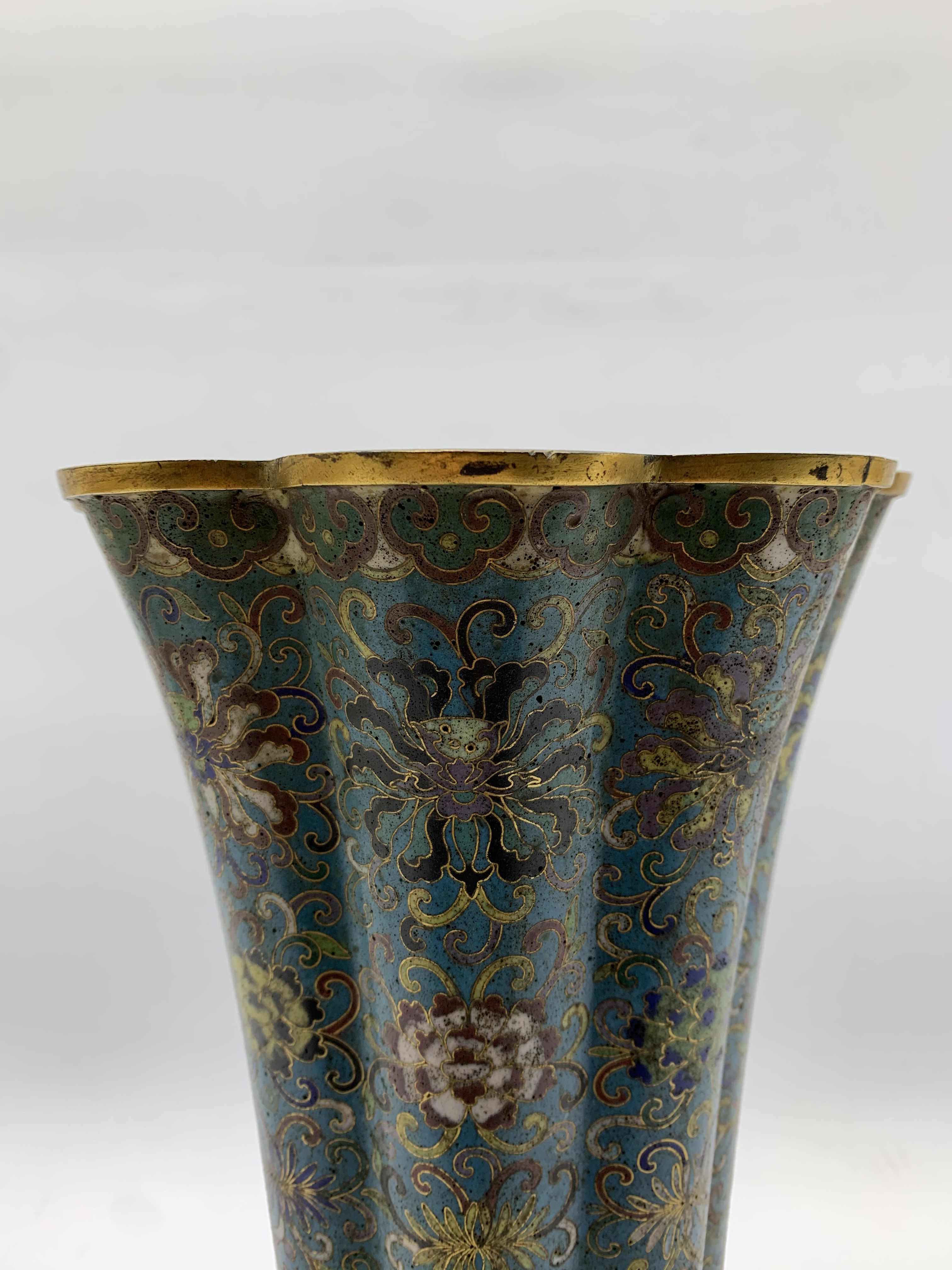 Chinese cloisonne vase, 18th Century, of lobed circular form, decorated with an all over floral desi - Image 14 of 31