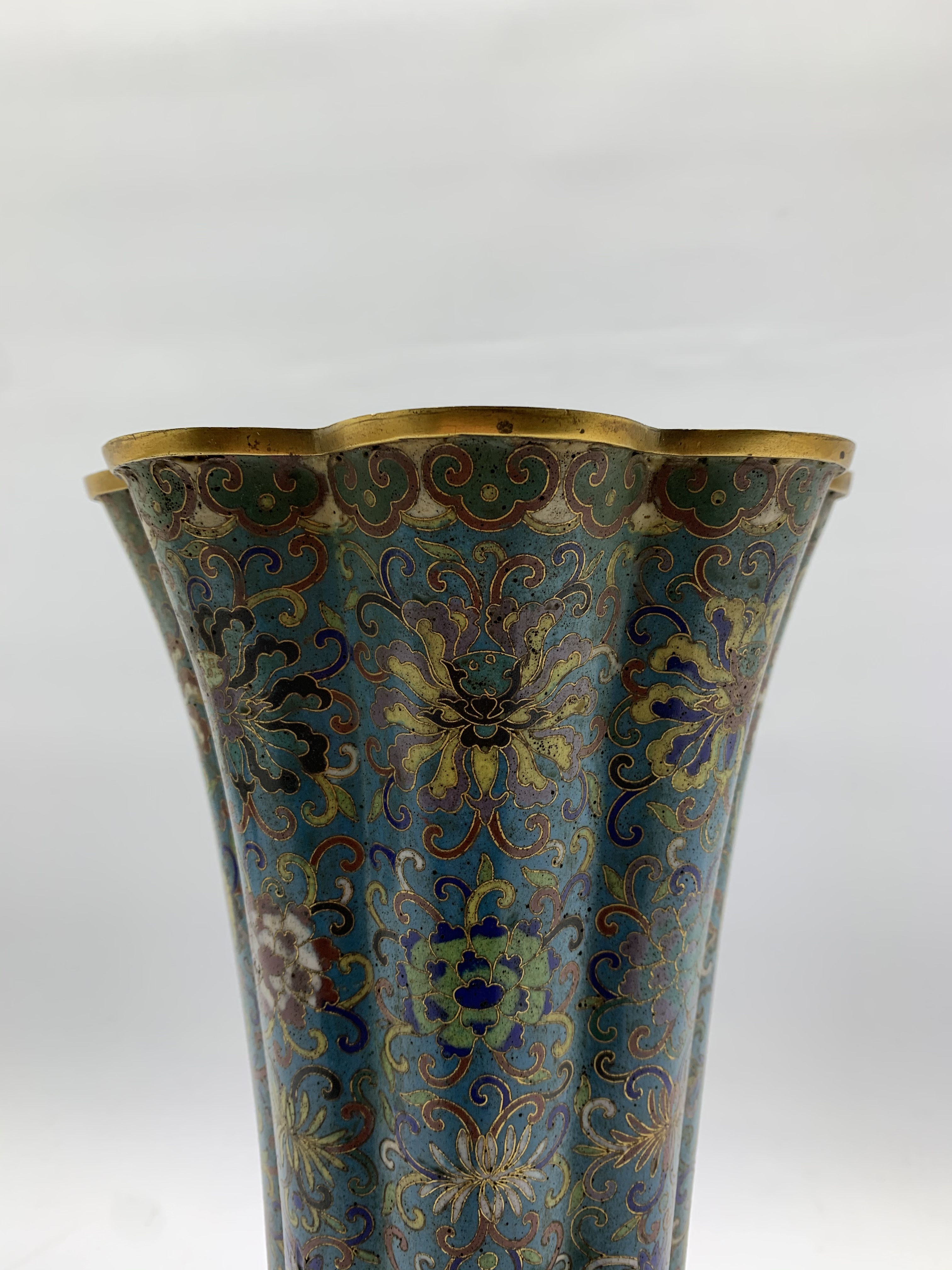 Chinese cloisonne vase, 18th Century, of lobed circular form, decorated with an all over floral desi - Image 24 of 31