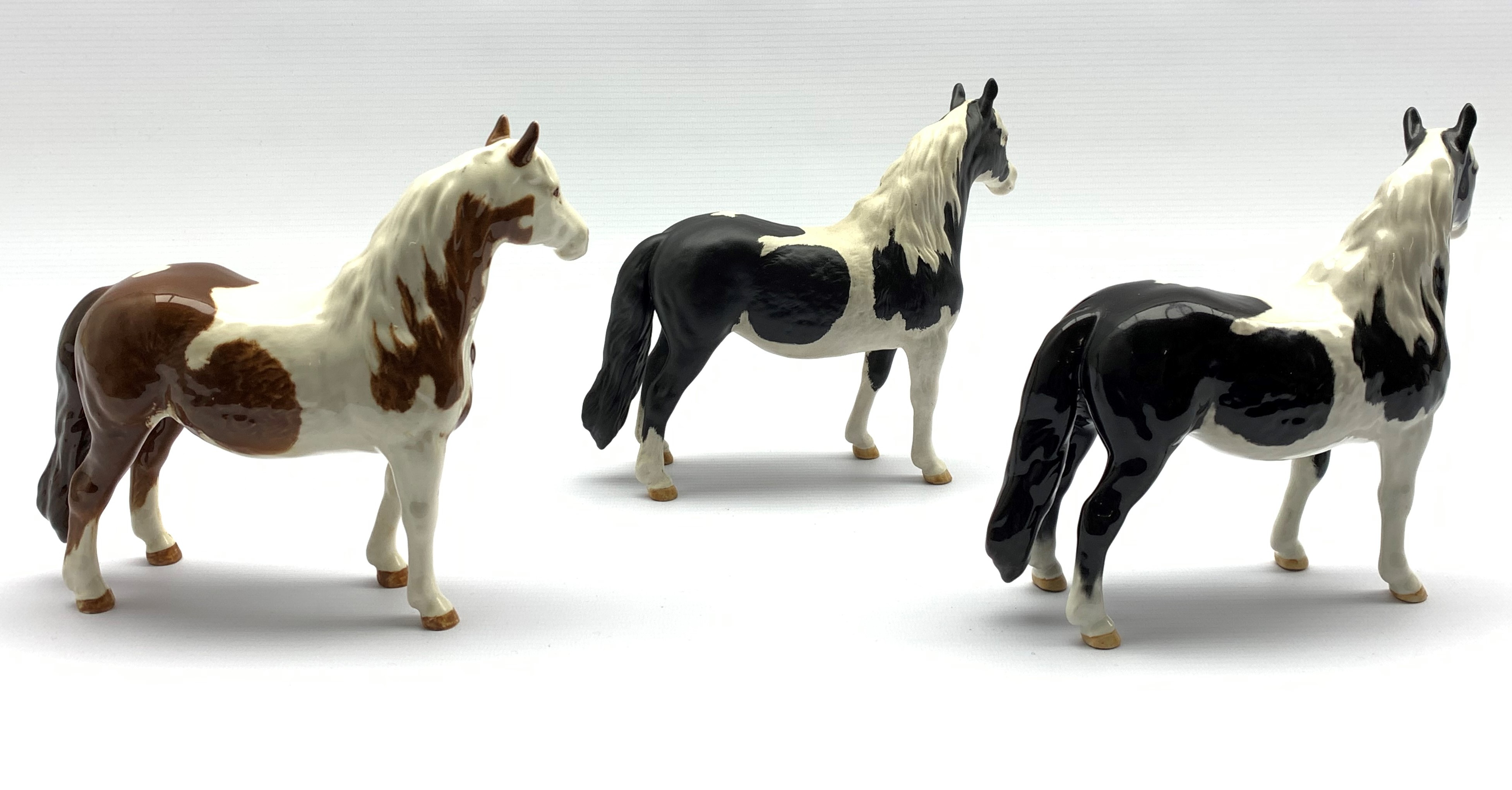 Beswick Piebald Pinto pony in gloss, another matt and a Skewbald Pinto pony in gloss, Model No. 137 - Image 4 of 4