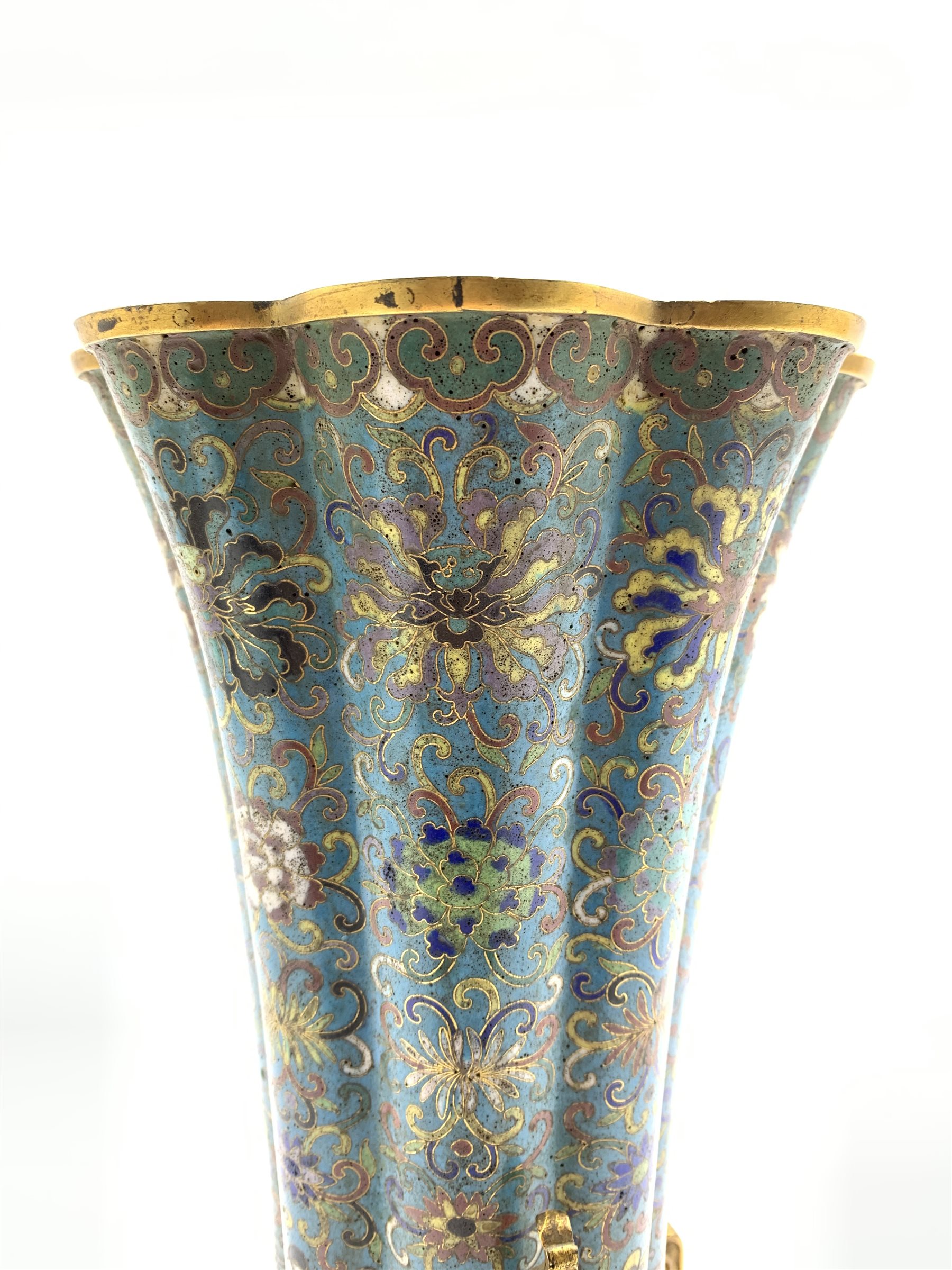 Chinese cloisonne vase, 18th Century, of lobed circular form, decorated with an all over floral desi - Image 7 of 31