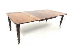 19th century mahogany Gillows style extending dining table, top with moulded edge raised on turned