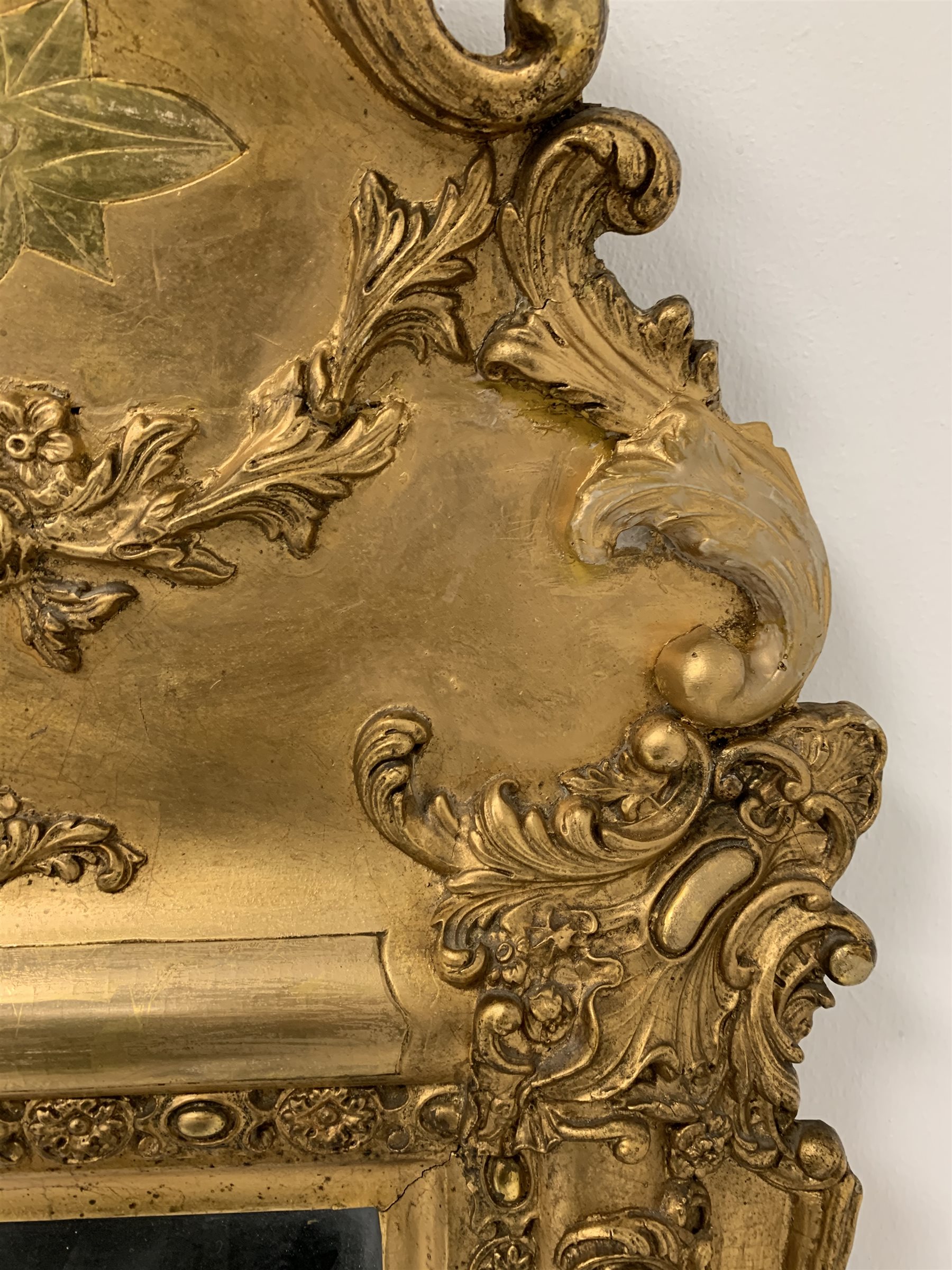 Late 19th century upright wall mirror with ornate leaf moulded gilt frame and two mirrored plates, - Bild 2 aus 3