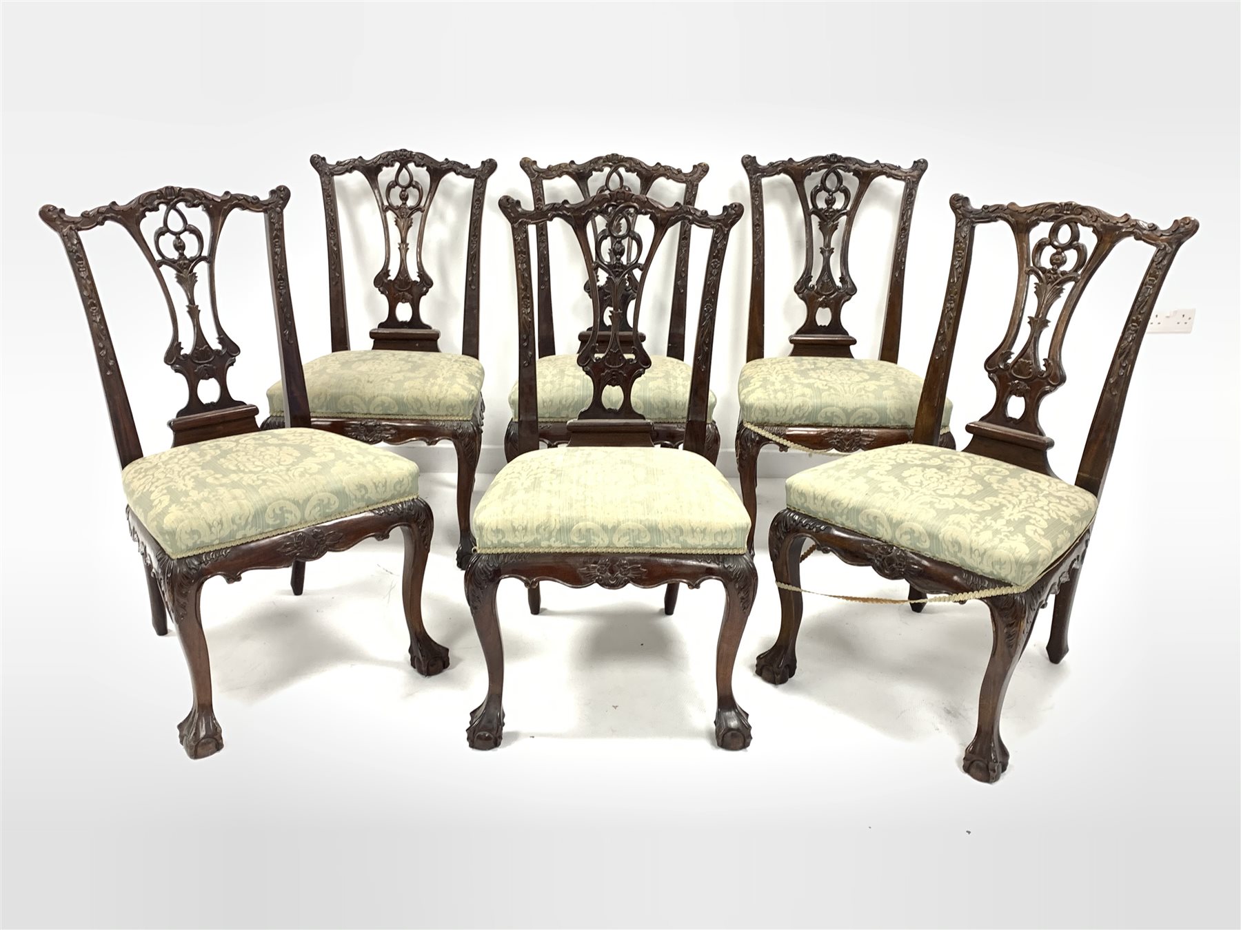 Late 20th century Chippendale design set six dining chairs, pierced and carved splat. the uprights a