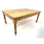 Large Victorian style pine kitchen dining table, 120cm x 181cm, H77cm