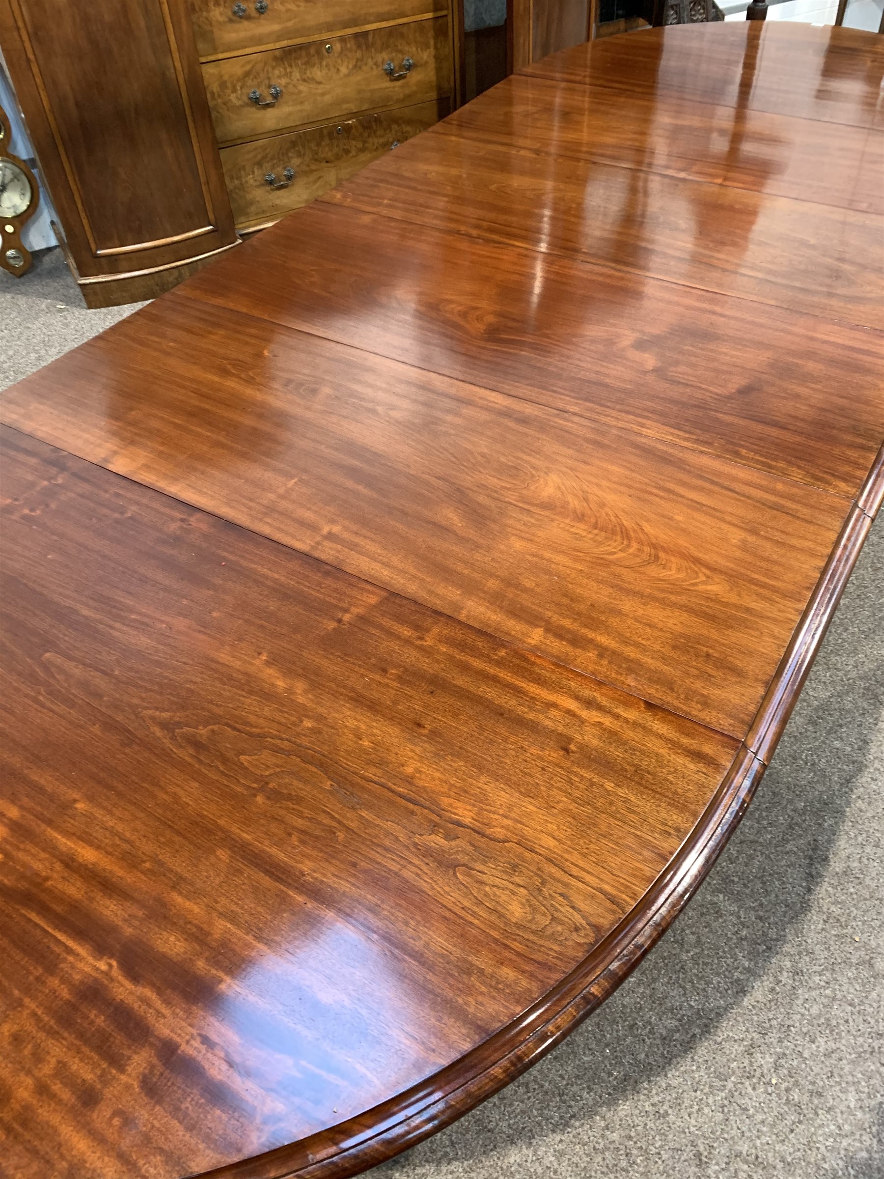 Large Victorian mahogany extending dining table, 'D' ended, with four additional leaves, raised on t - Image 5 of 10