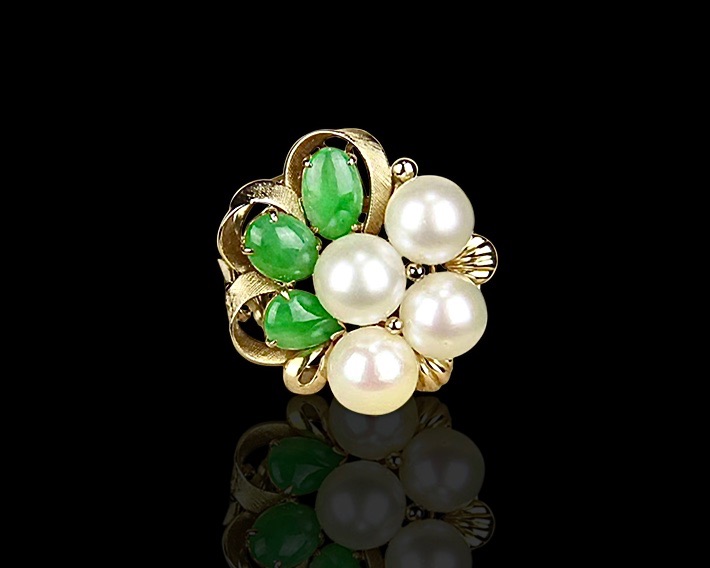 Jadeite and Pearl Ring