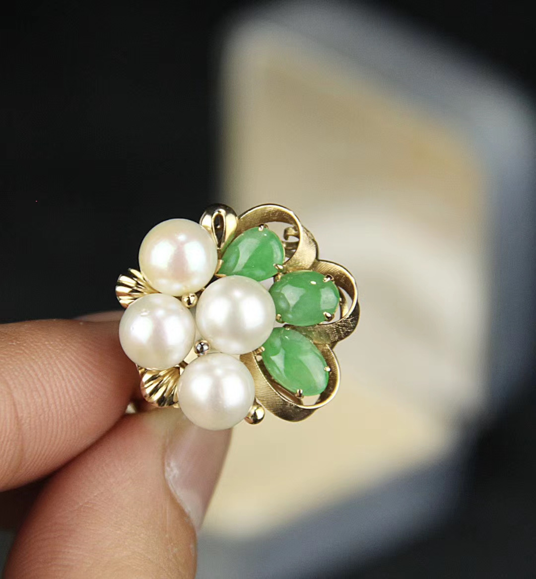 Jadeite and Pearl Ring - Image 5 of 6