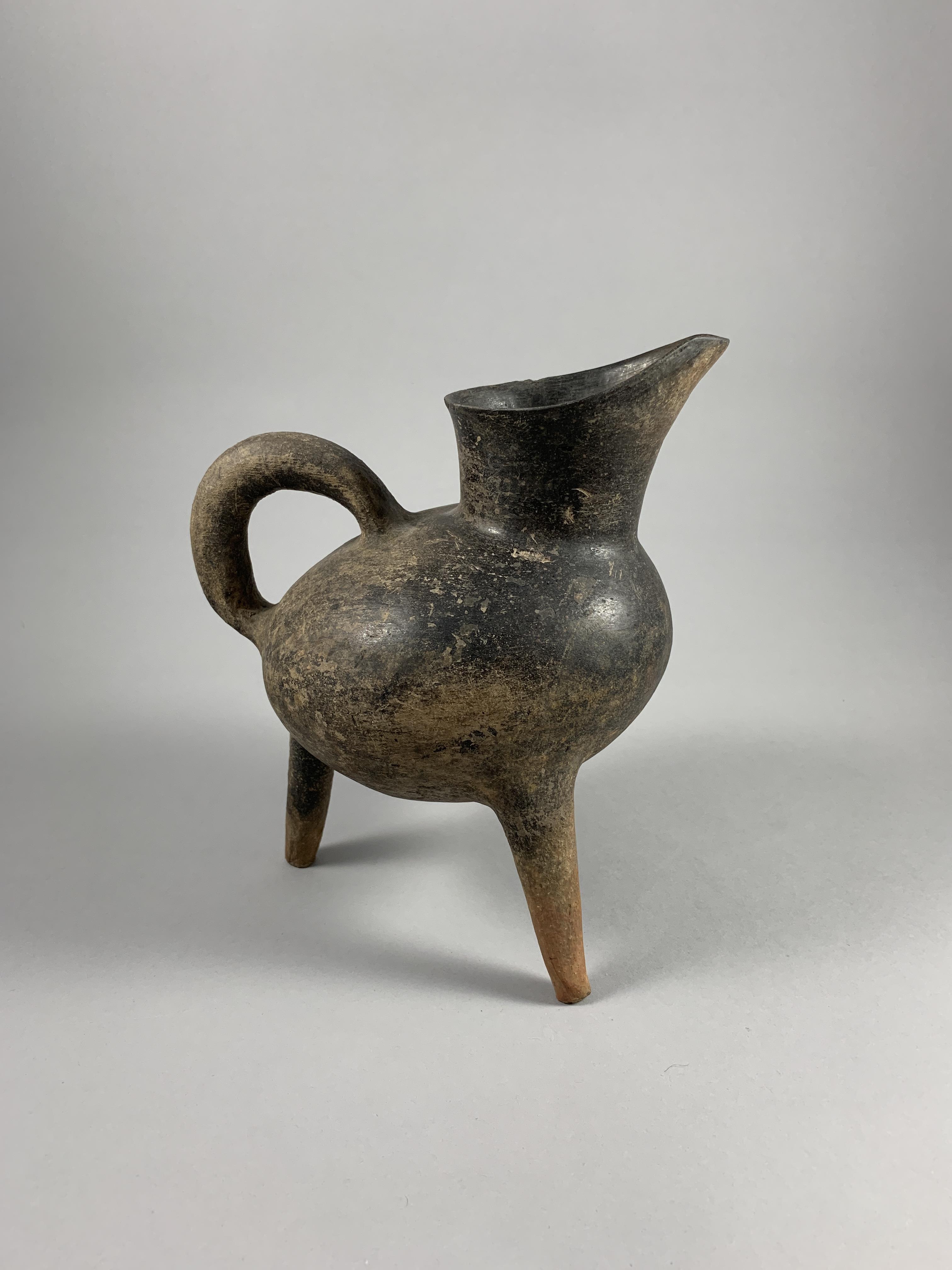 A Tripod Pottery Vessel, Liangzhu Culture (3300-2200 Bc) - Image 3 of 15