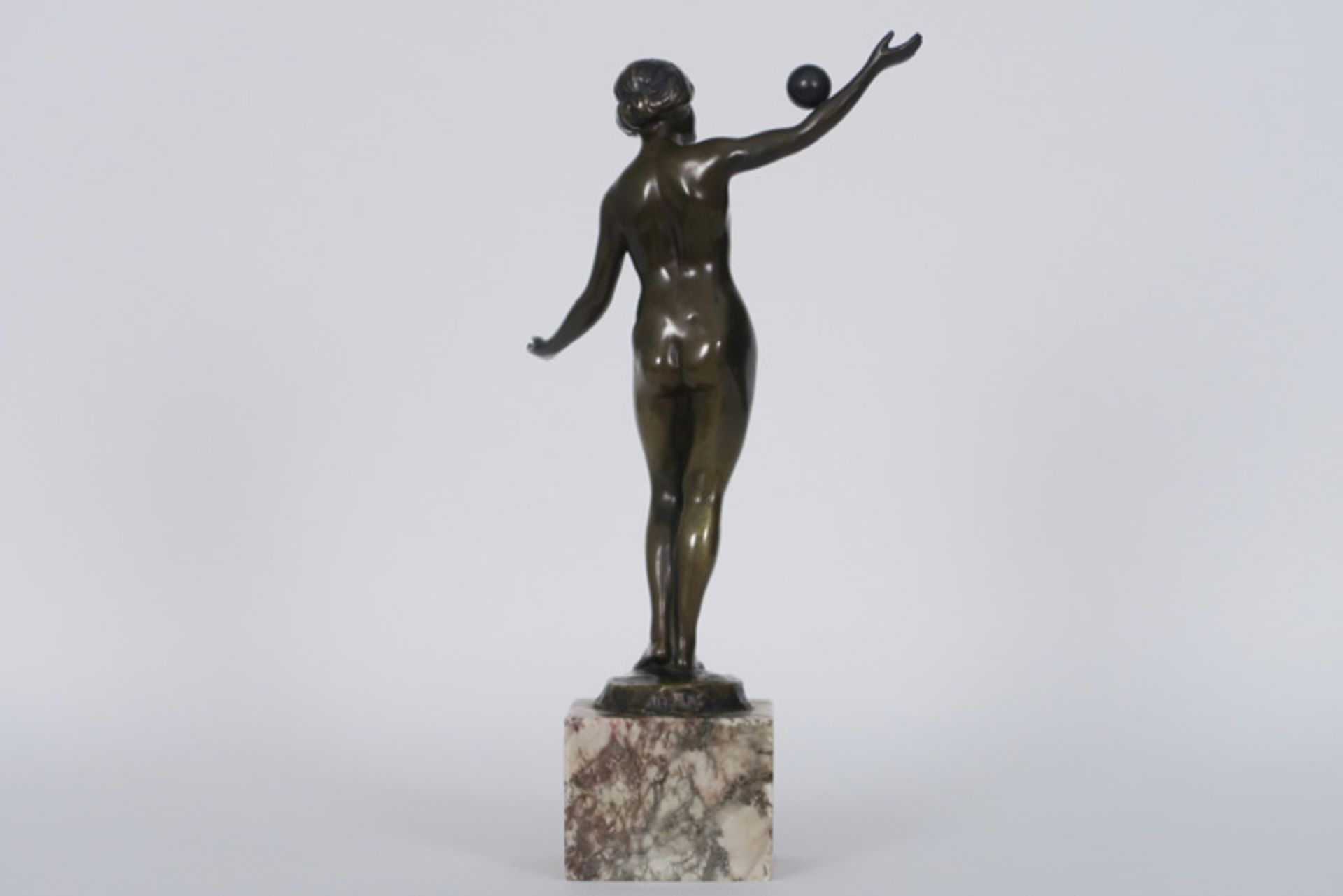 FOURNIER HIPPOLYTE (1853 -1926) sculptuur in brons : "Balspeelster" - hoogte : 25,5 [...] - Image 3 of 5