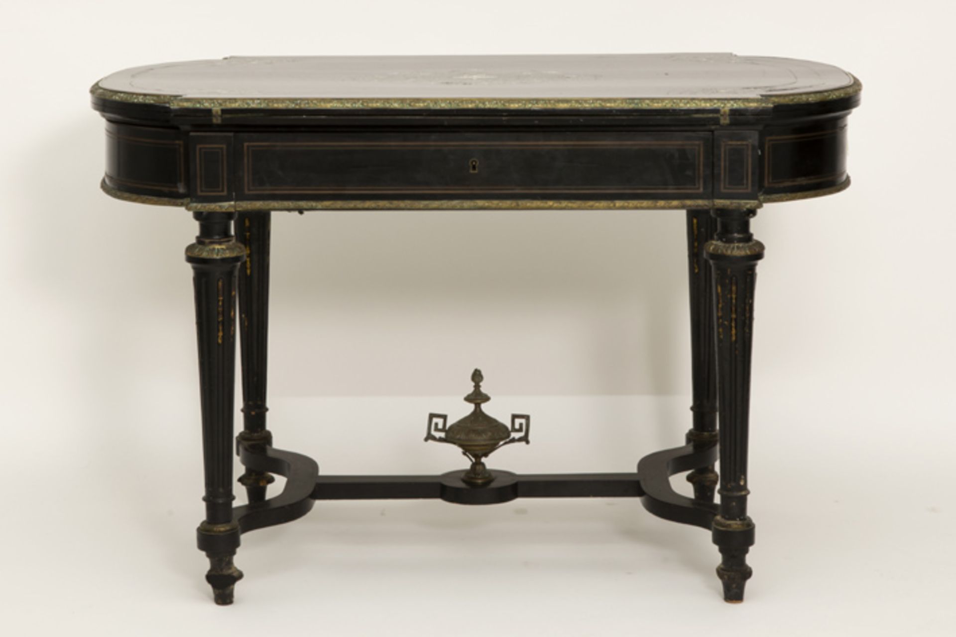 FRANKRIJK - ca 1850/70 vrij zeldzame Napoleon III-tafel met een combinatie van [...]