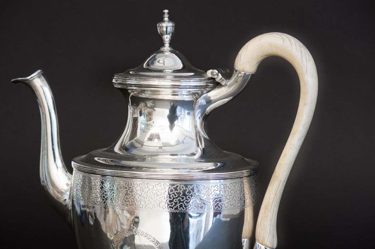 ROBERT & DAVID HENNELL elegante Georgian koffiekan in massief zilver, gemerkt "925 - [...] - Image 2 of 2