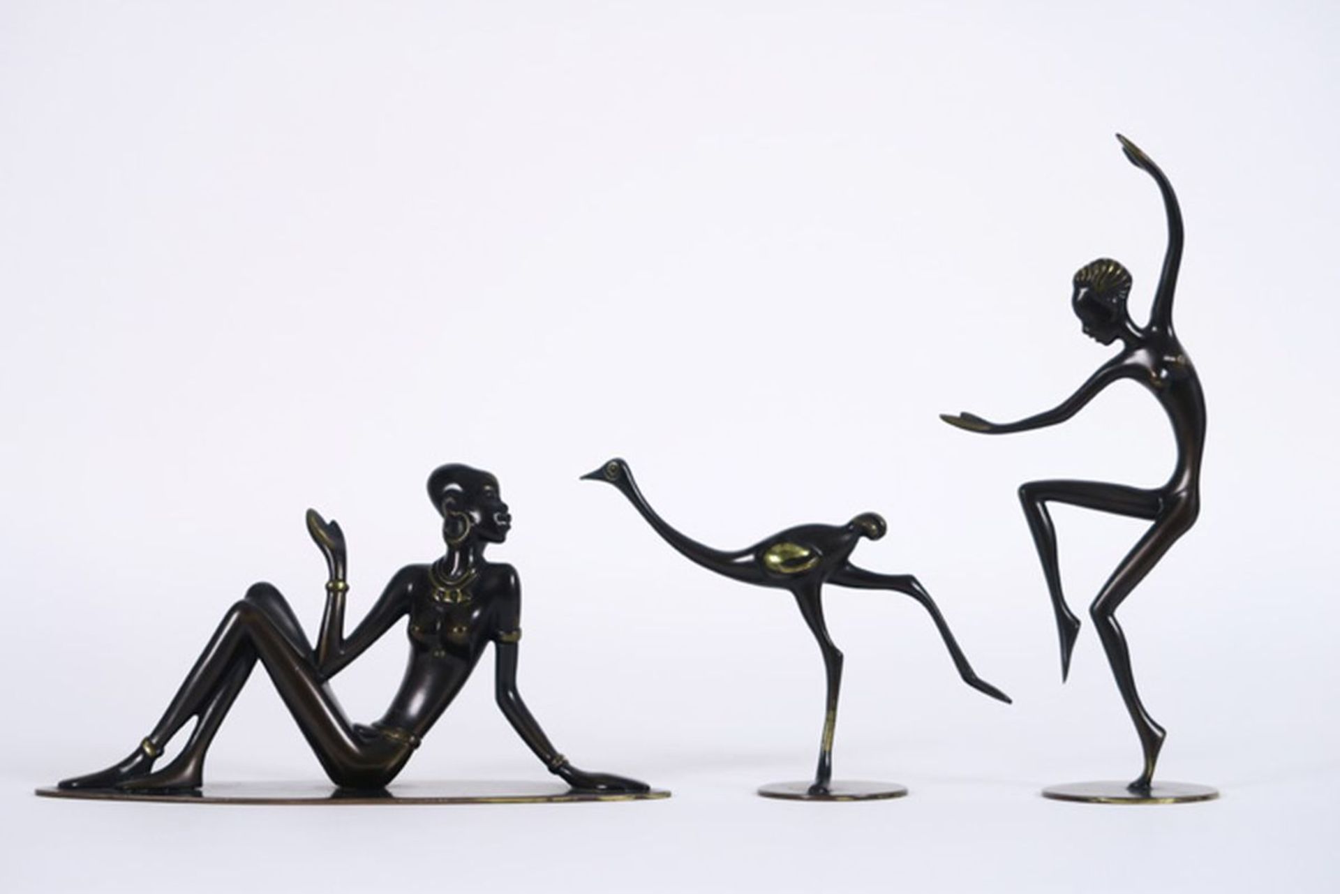 ROHAC RICHARD (1906 - 1965) drie kleine sculpturen met afrikanistisch thema : [...]