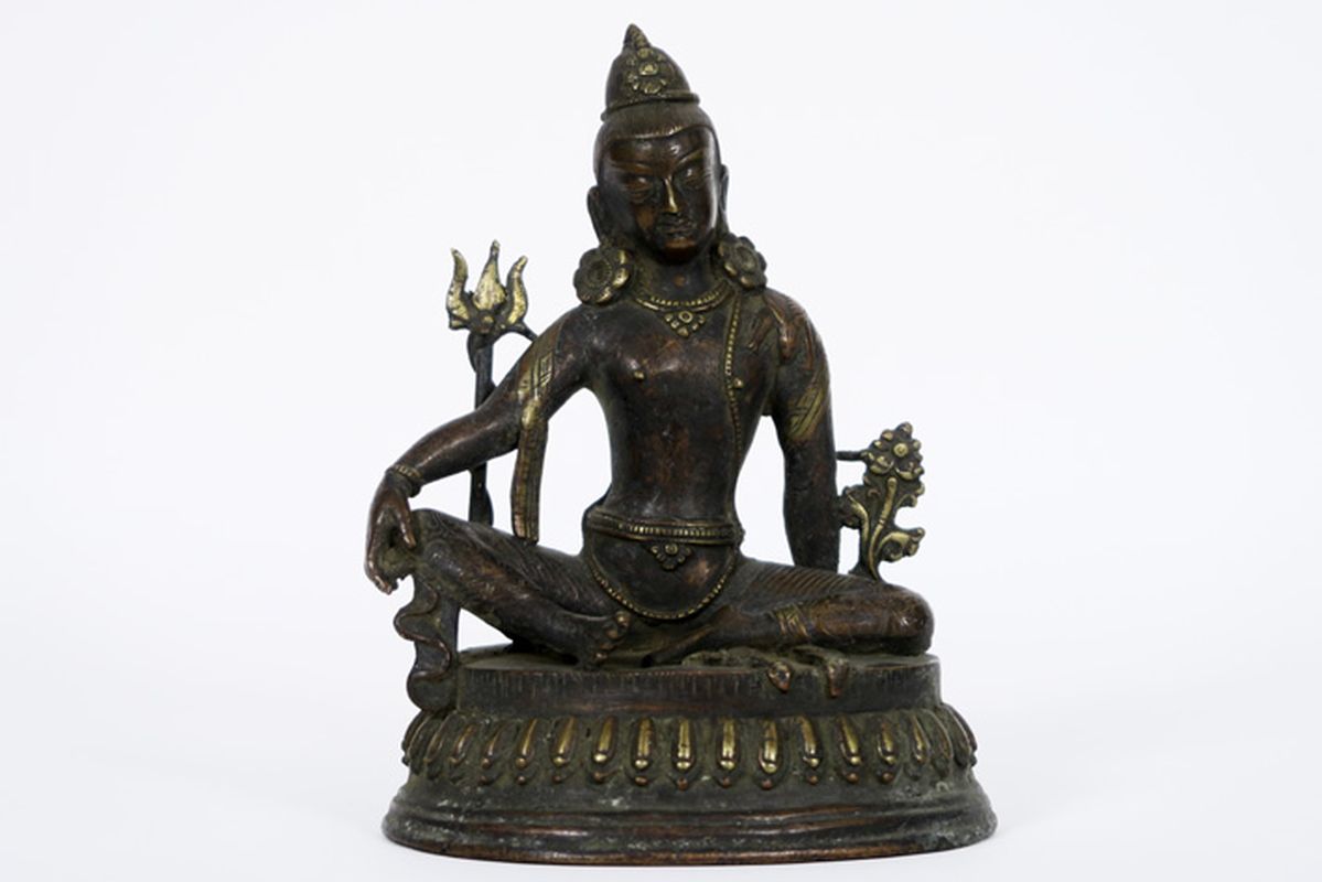 antique Tibetan "Avalokitesvara wiht trident" sculpture in a bronze alloy with [...]