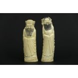 pair of old Chinese "Sage" sculptures in ivory - - Paar oude Chinese sculpturen in [...]