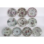 ten 18th Cent. Chinese plates in porcelain with 'Famille Rose' decor - - Lot van [...]