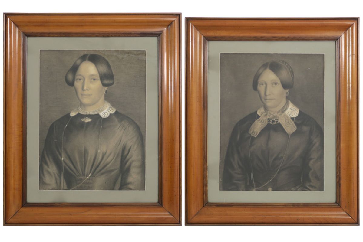 pair of 19th Cent. Belgian "ladies' portrait" mixed media - - BELGISCHE SCHOOL - [...]