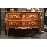 Louis XV chest of drawers in marquetry with mountings in bronze and marble top - - [...]