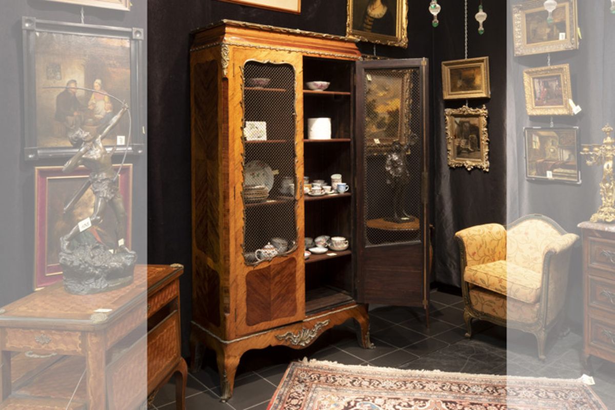 'antique' French Louis XV style library bookcase in rose-wood with mountings in [...] - Image 2 of 2