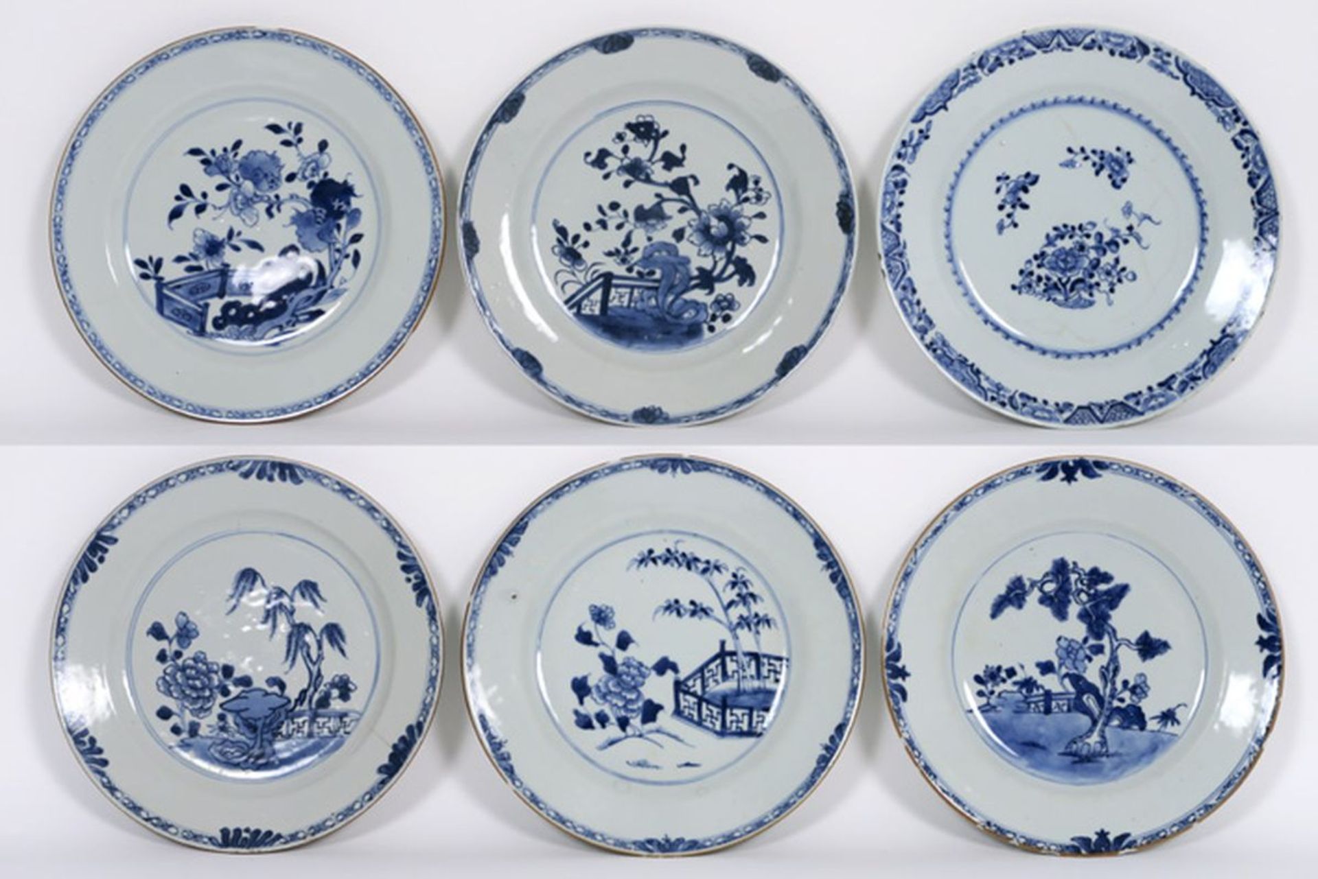 six 18th Cent. Chinese plates in porcelain with blue-white decor - - Lot van zes [...]