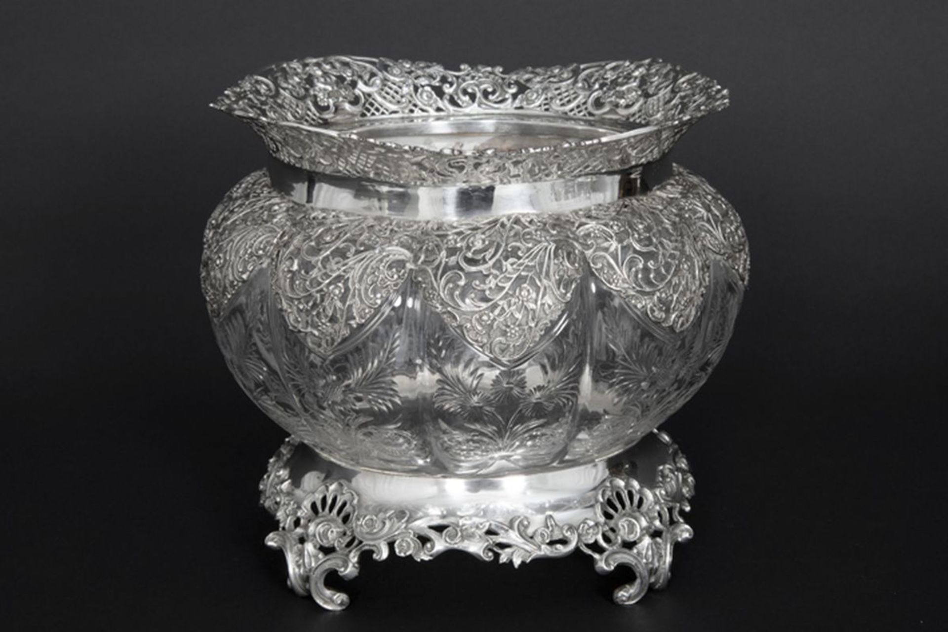 beautiful English vase, probably in rockcrystal and marked and "William Cummins" [...]