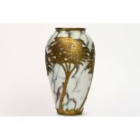 small Art Nouveau vase in porcelain with a mounted decor in guilded metal - - Art [...]