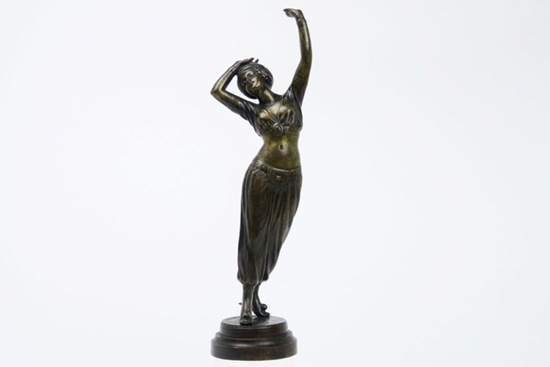 antique "Villar" signed sculpture in bronze with an orientalistic Art Nouveau theme [...]