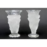 two vases in crystal of which one is signed "Desna" - - Lot van twee vazen in [...]