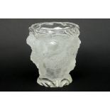 René Lalique style vase in crystal with a frieze with figures - - Vaas in de [...]