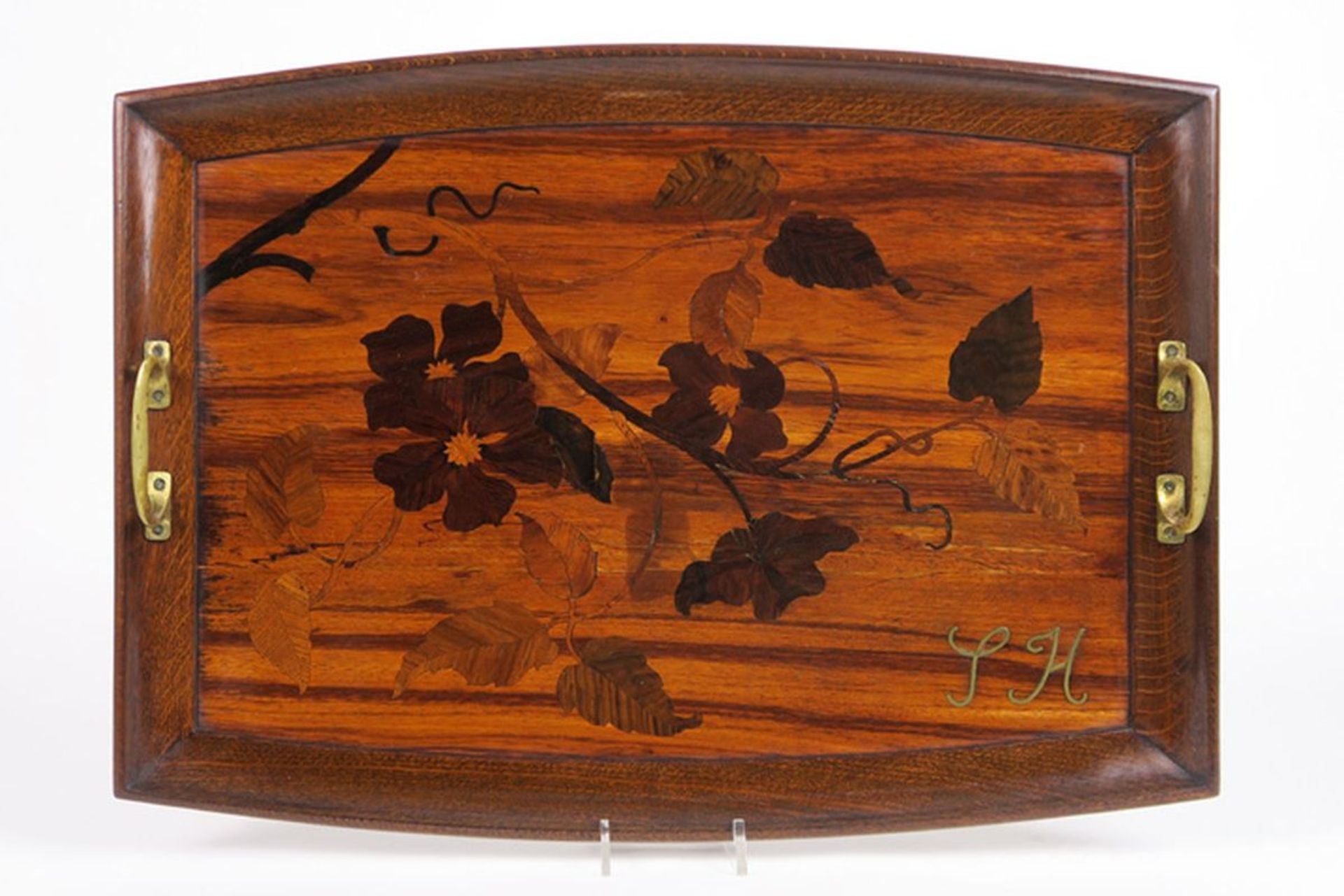 Art Nouveau (dinner)-tray in marquetry with grips in bronze - with brass inlaid [...]