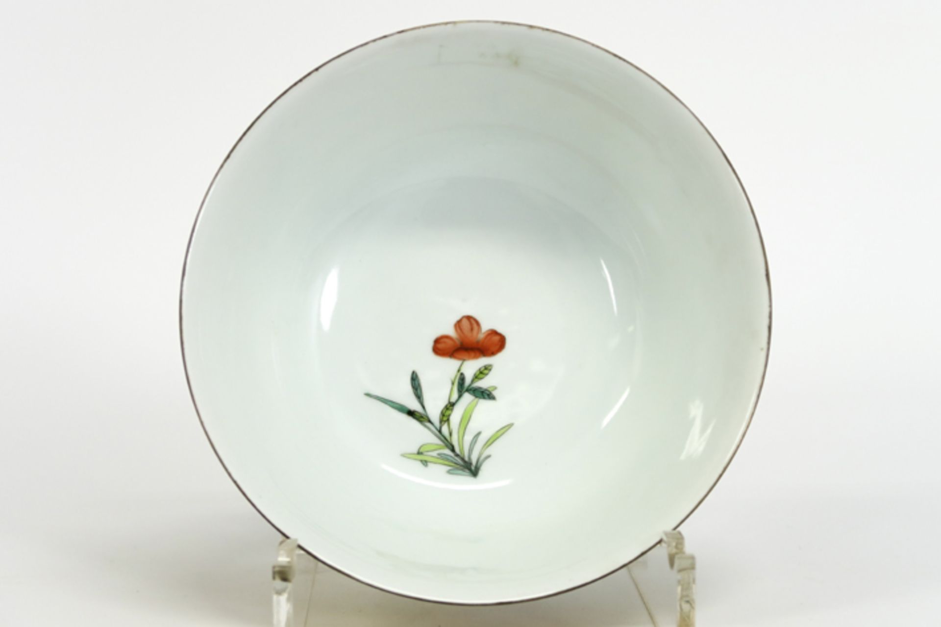 Chinese bowl in marked porcelain with 'Famille Jaune' decor with flowers and birds - [...] - Image 3 of 4
