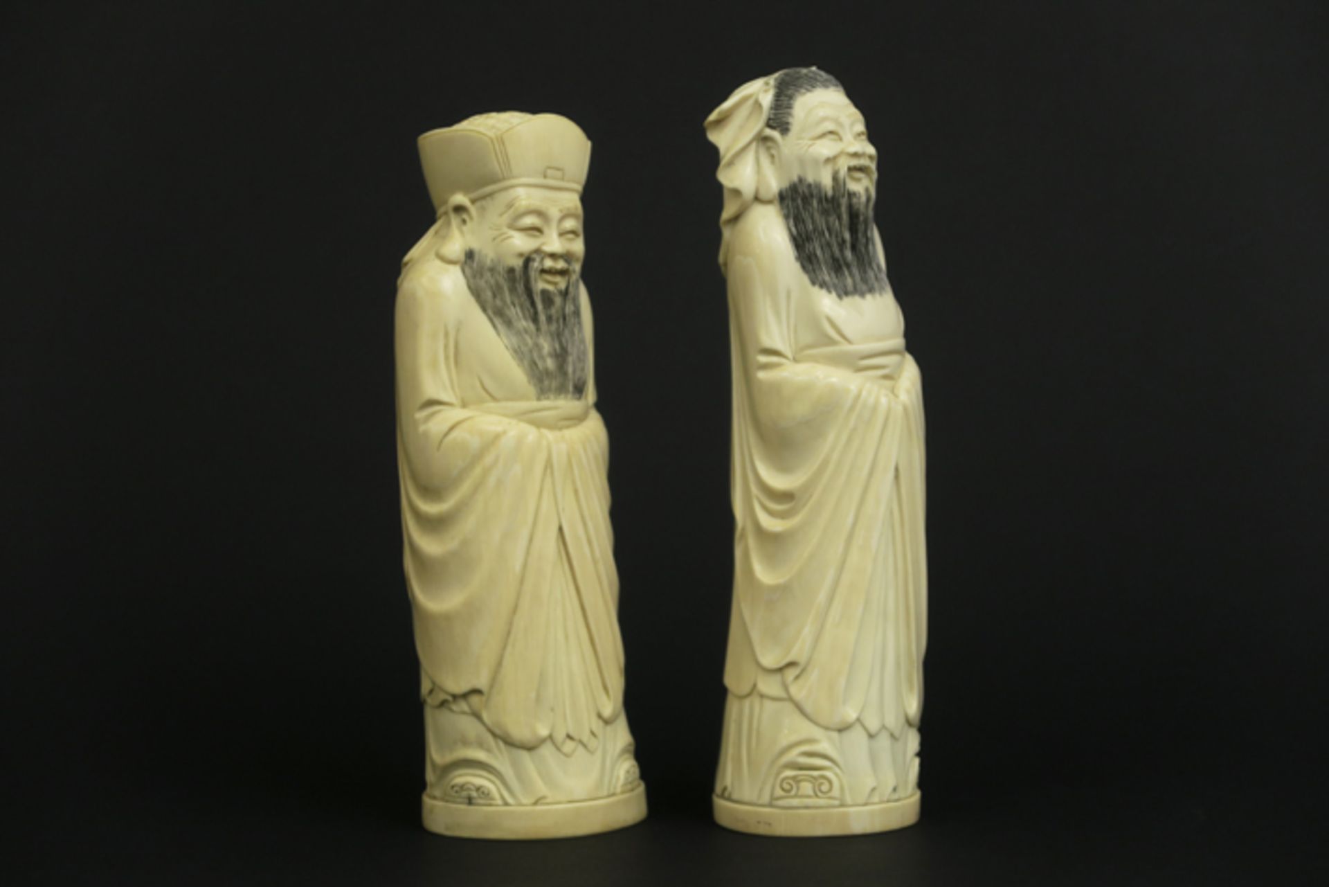 pair of old Chinese "Sage" sculptures in ivory - - Paar oude Chinese sculpturen in [...] - Image 2 of 4