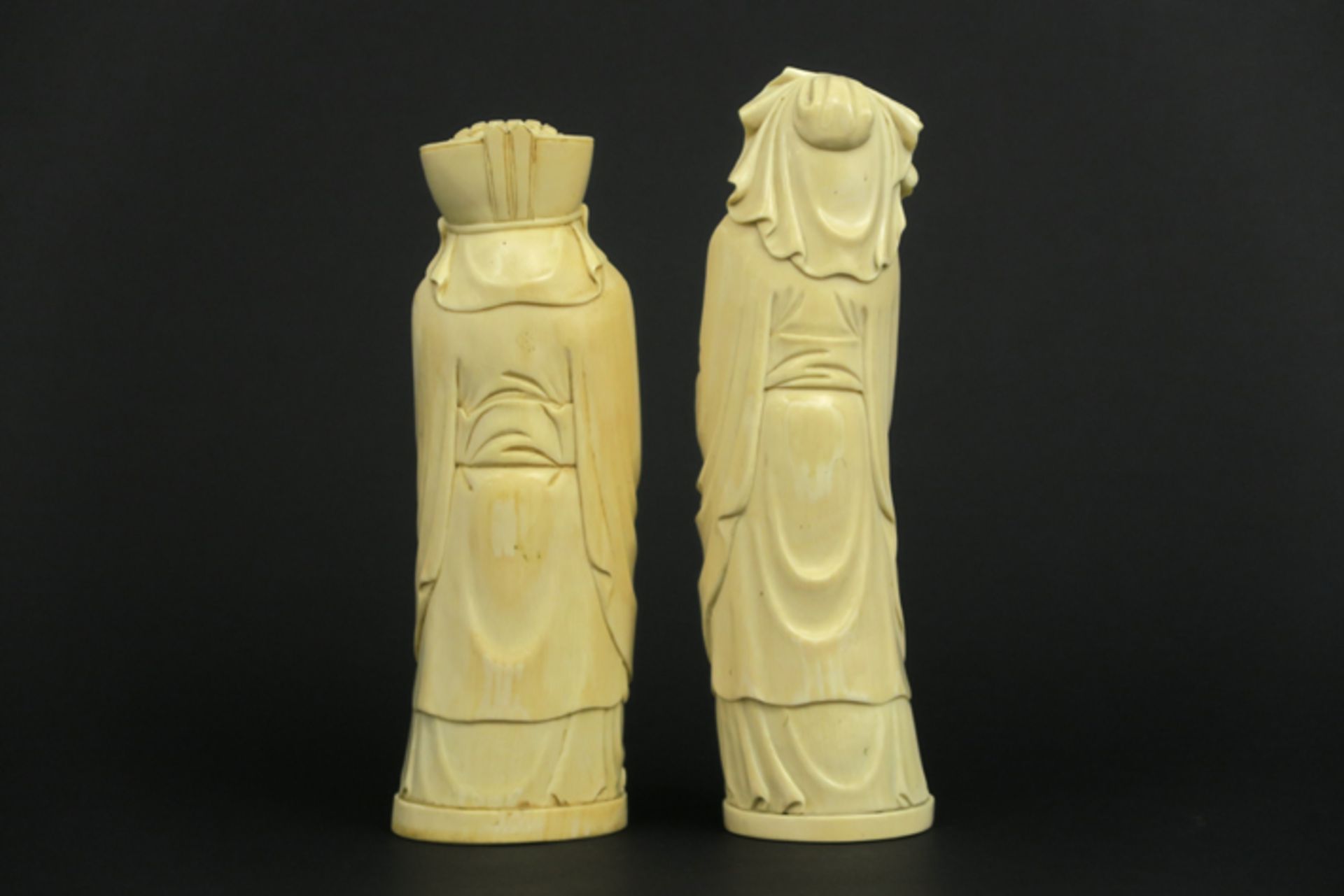 pair of old Chinese "Sage" sculptures in ivory - - Paar oude Chinese sculpturen in [...] - Image 3 of 4