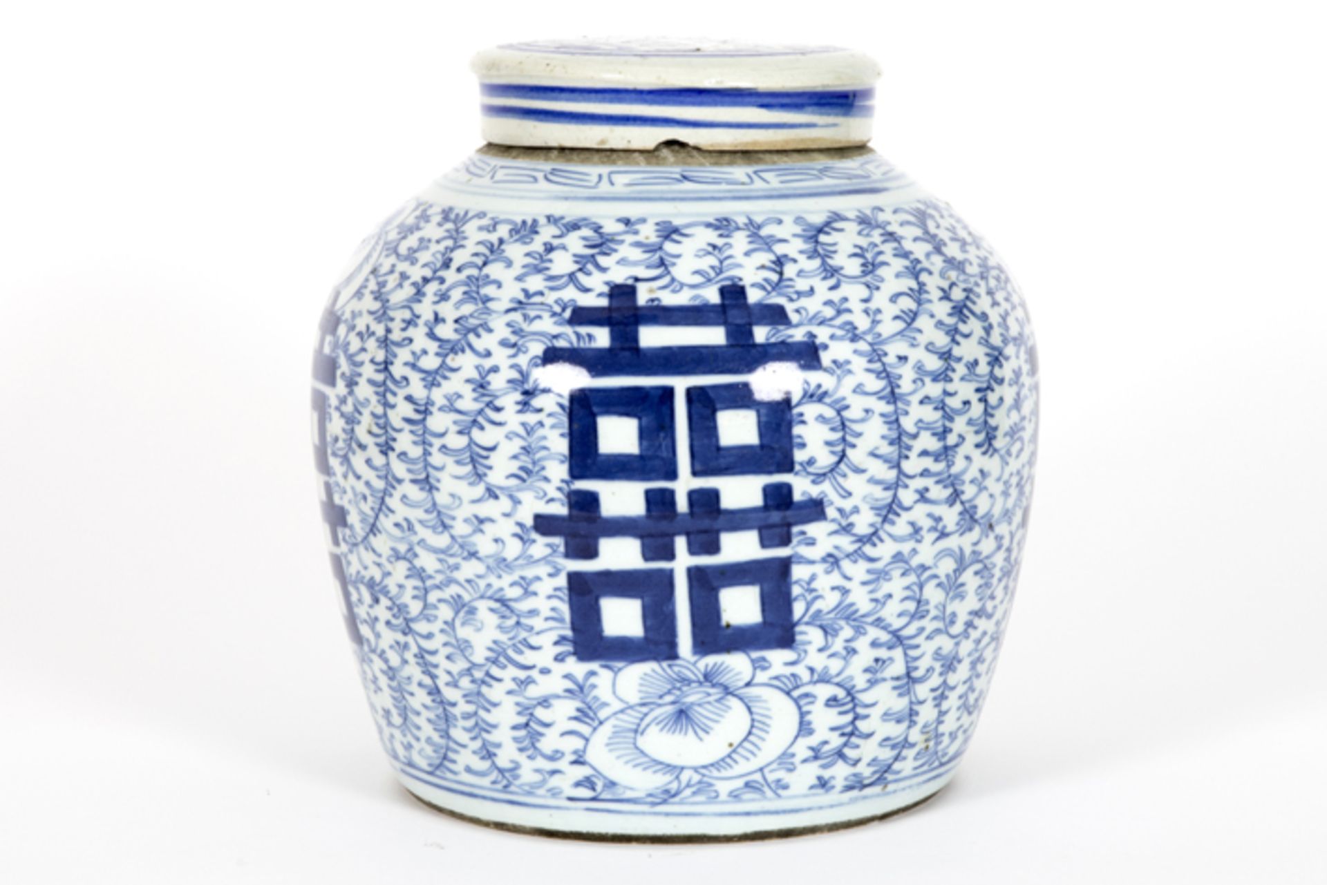 Chinese lidded ginger jar in porcelain with blue-white decor - - Chinese [...] - Image 2 of 4