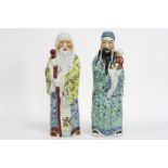 pair of Chinese "Sage" figures in marked porcelain - - Paar Chinese sculpturen in [...]