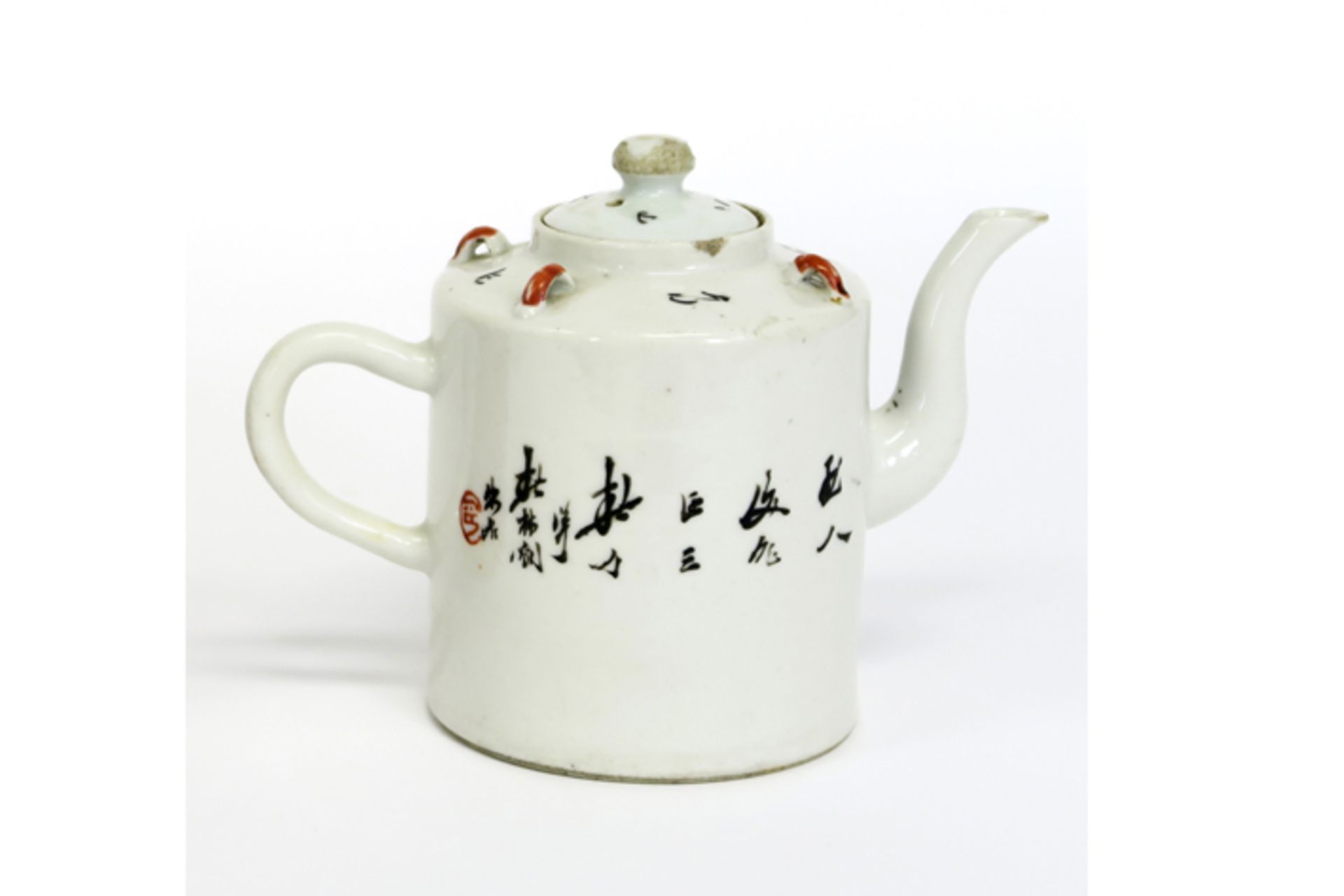 small antique Chinese teapot in marked porcelain - - Kleine antieke Chinese [...] - Image 2 of 3