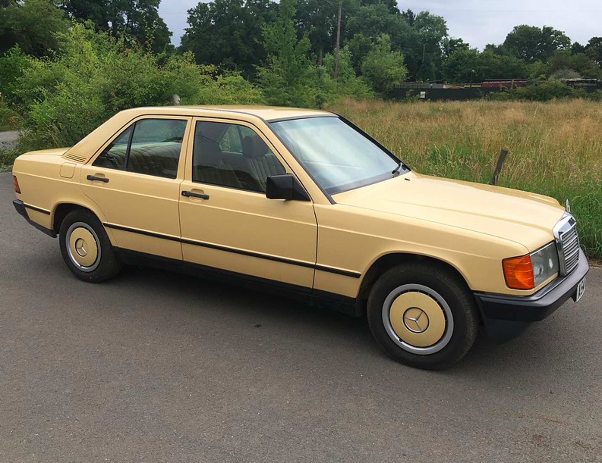 1984 Mercedes 190E