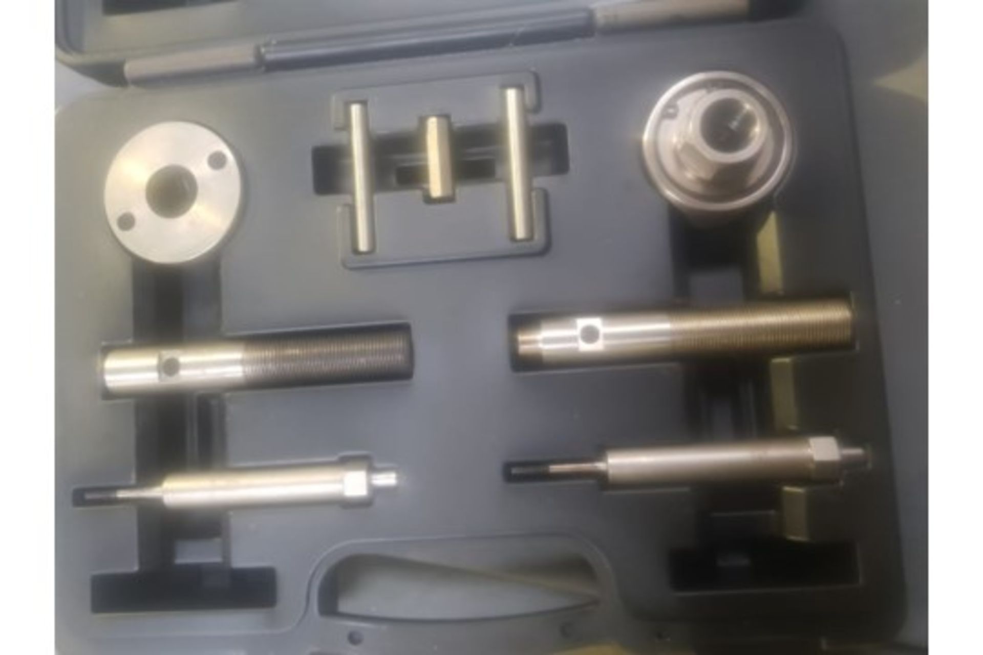 VAUXHALL VIVARO INJECTOR