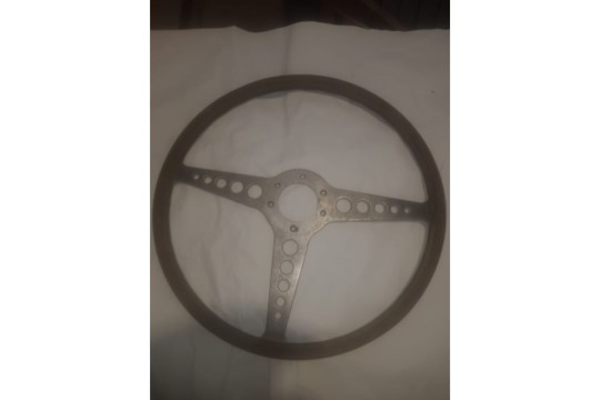 JAG STEERING WHEEL - Image 2 of 3