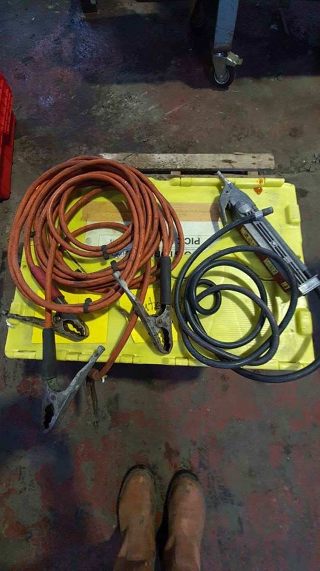 JUMP LEADS MIXED LOT