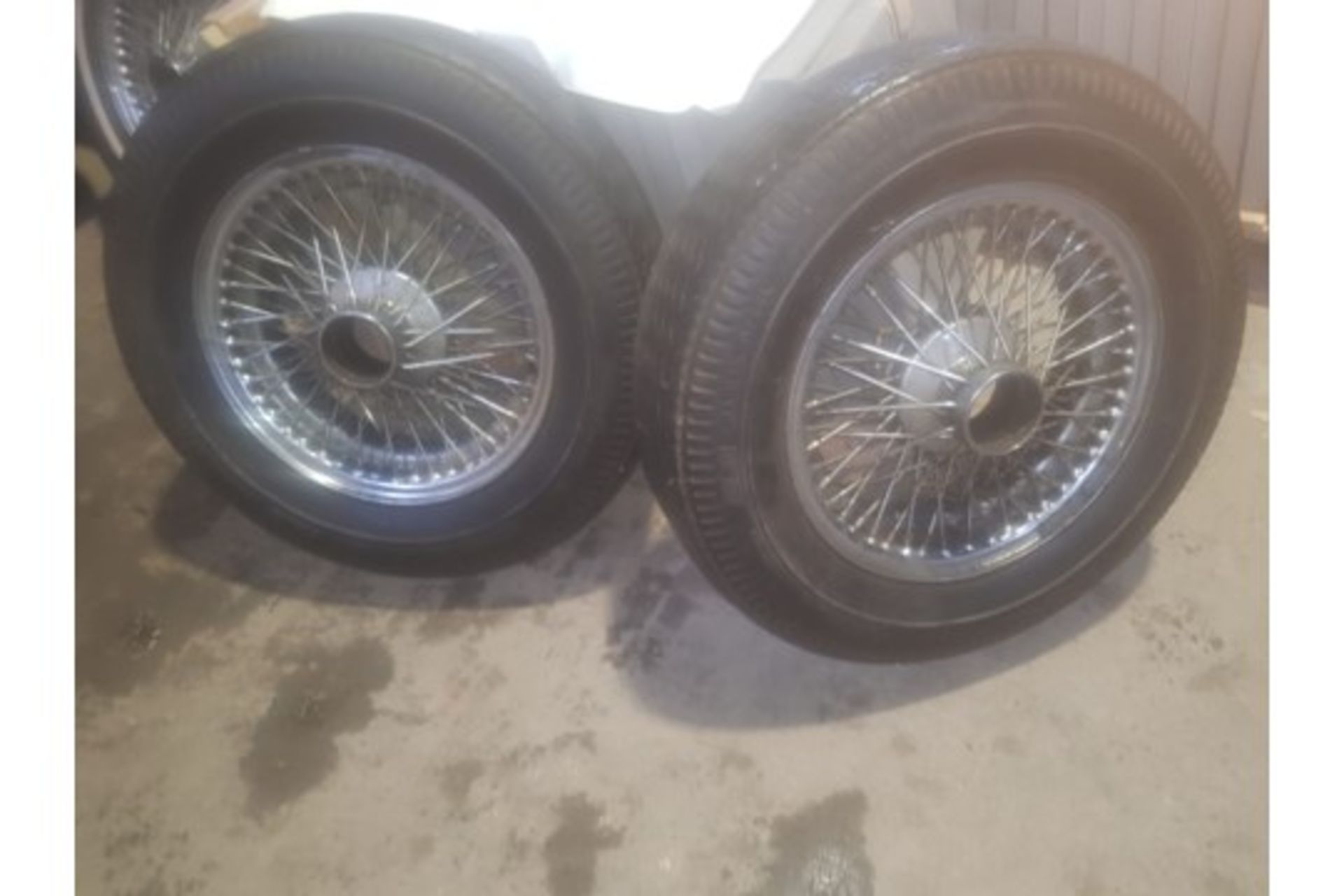 2 X WIRE WHEELS