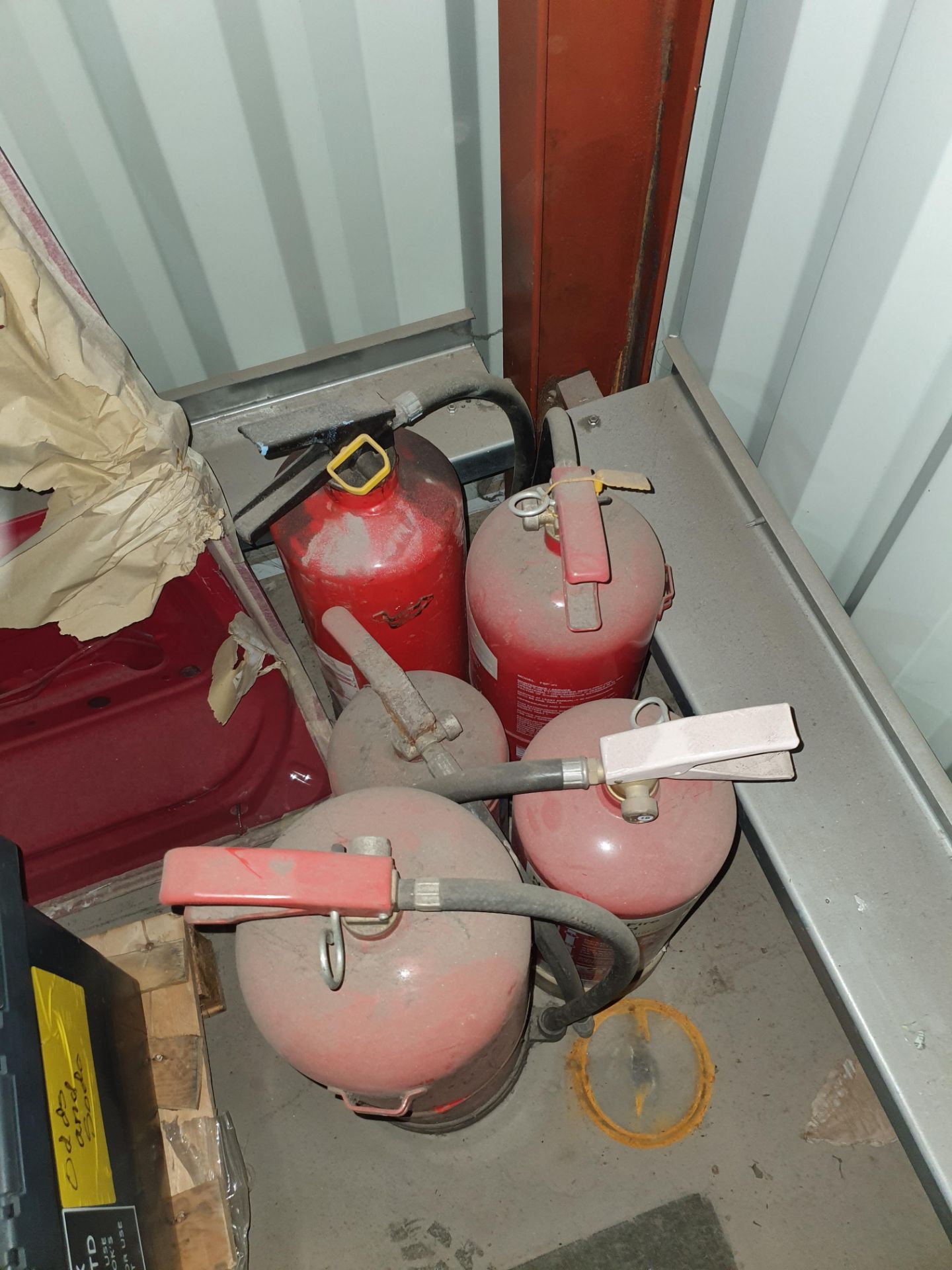 5 VARIOUS FIRE EXTINGUISHERS - Image 2 of 2