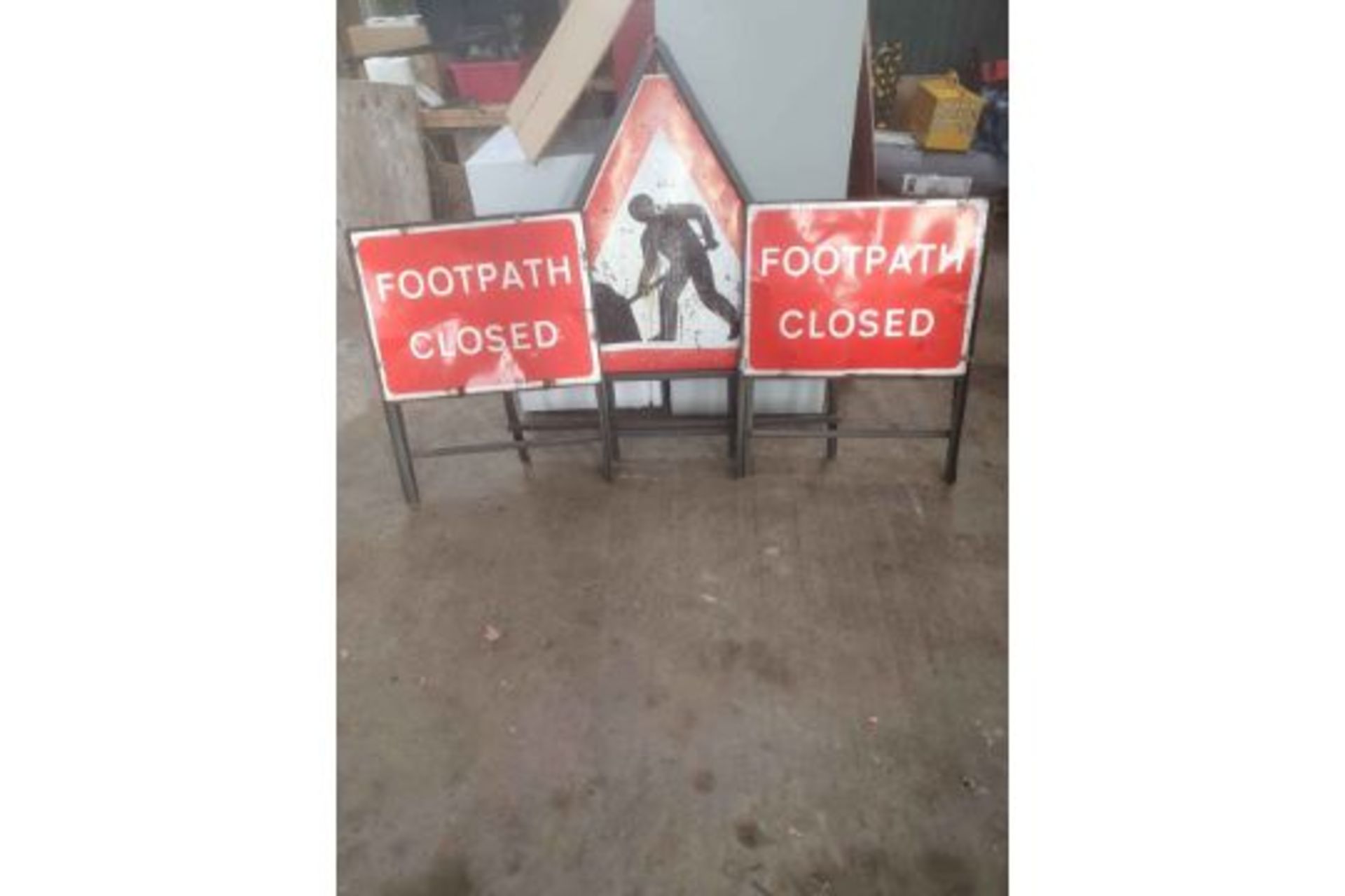 3 X ROAD SIGNS