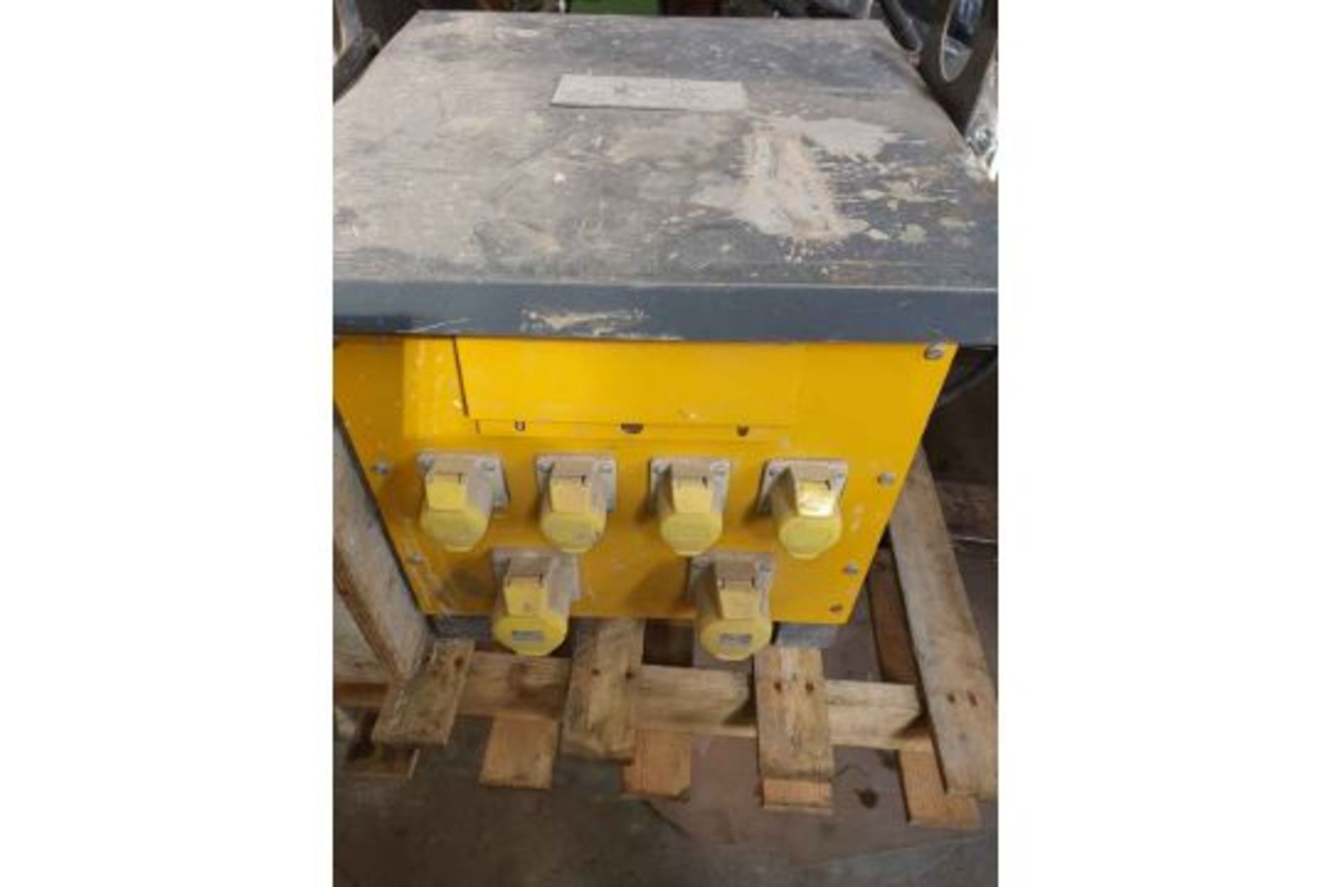 LARGE SITE TRANSFORMER 30 KVA WITH MULTIPAL OUTLETS 110V