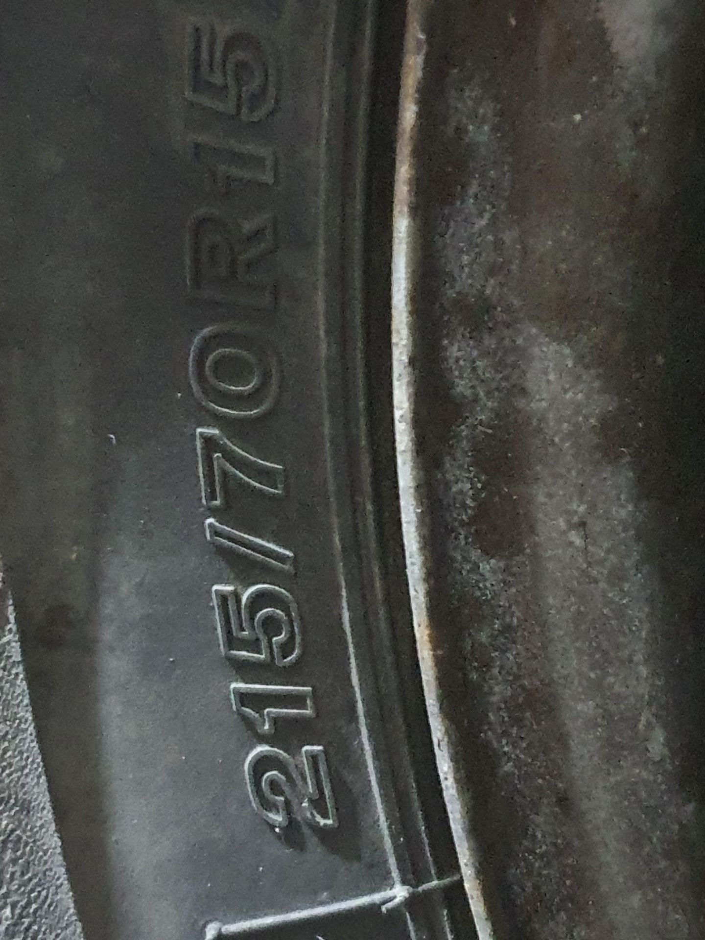 VW CRAFTER VAN WHEEL, TYRE IS FLAT, HAS A PUNCTURE - Image 3 of 3