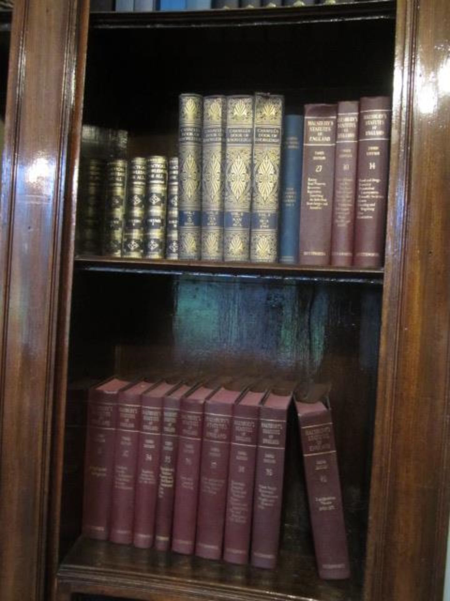 Large quantity of assorted library book stock and ornaments - Image 18 of 26